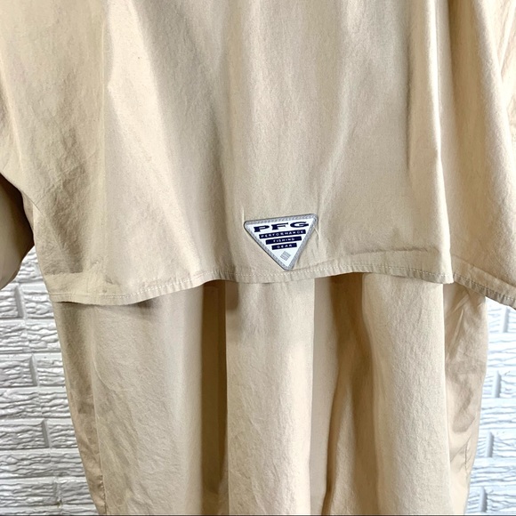 Columbia Performance Fishing Gear Button Up Shirt - Picture 8 of 8